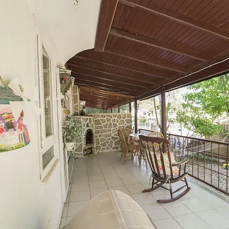 Gorgeous House With Garden Kargı